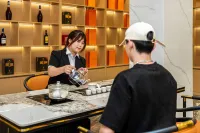 Lux Cabins Brilliant Villa Hotel (Dongshan Jinluwan Seaside Plaza)