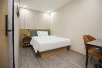 Qingmu Selected Hotel (Jinying Branch, Nanjing Xinjiekou Subway Station) Hotel in zona Ancient Siyan Well