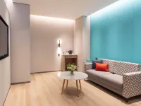 Holiday Inn Express SHANGHAI CHANGFENG PARK by IHG Hotels near Putuo