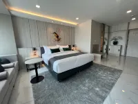 ARNI Skye Hotel Hotels near Phra Khanong