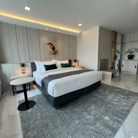ARNI Skye Hotel