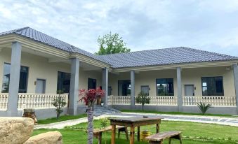 Qishan Xihai Yaju Courtyard Homestay