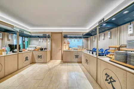 HanTing Hotel (Dezhou Ningjin Yangguang Avenue) Отели рядом с достопримечательностью «Zhongxinda Street Square»