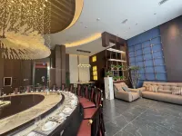 Horqin Left Rear Banner Hongxiang Grand Hotel Hotels in Horqin Left Rear Banner