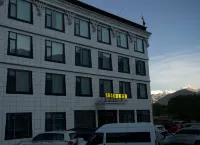 8848 Oxygen Rich Manor Hotels near Mount Qomolangma