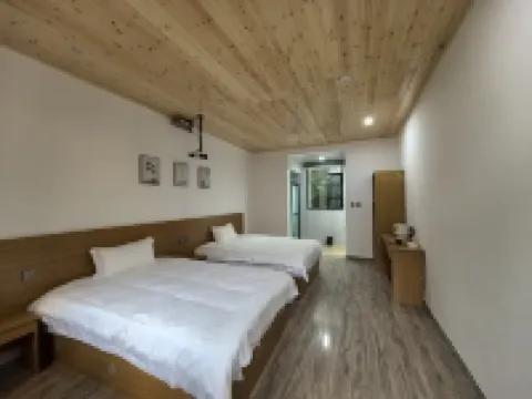 Bamboo Shadow Leisure Resort Hotel