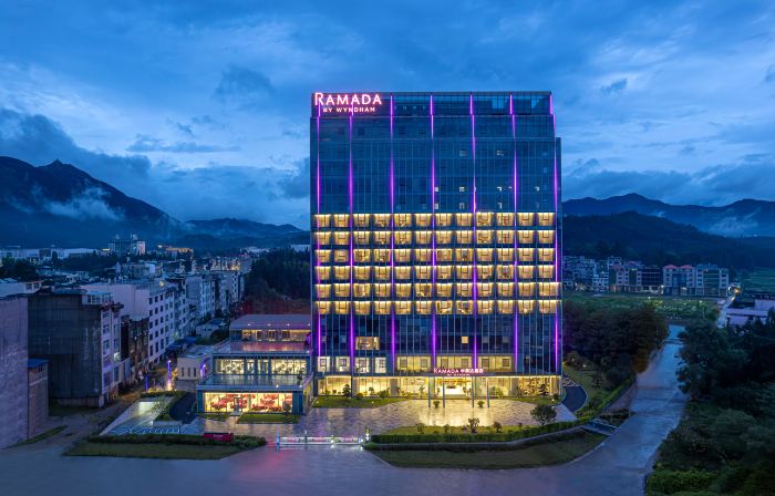 Ramada Zhouning