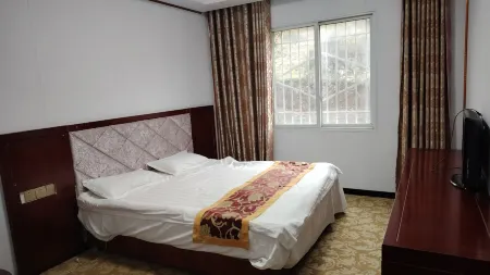 Daocheng Baiya Hotel Отели рядом с достопримечательностью «Daocheng»