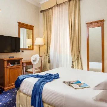 UNA Hotels Empire Roma Отели рядом с достопримечательностью «Виа Венето»