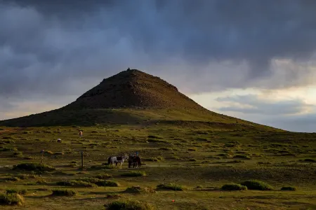 Sunset Volcano · Travel Exploration Secret Realm Leisure Resort Beauty Stay (Chayou Houqi Store) Отели в г. Чаюхоуци