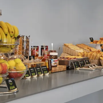 B&B HOTEL Porto Gaia Отели рядом с достопримечательностью «Башня Клеригуш»