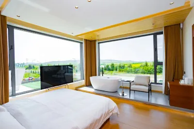 Erguna Guna Style Manor