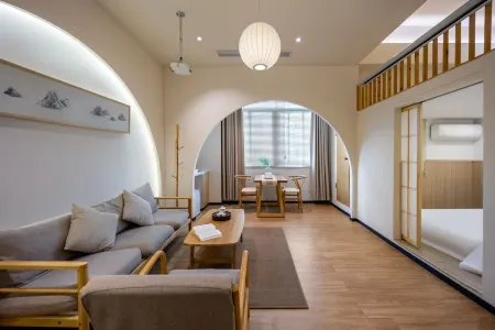 Bolinniao Homestay (MIXC Shantou) 
