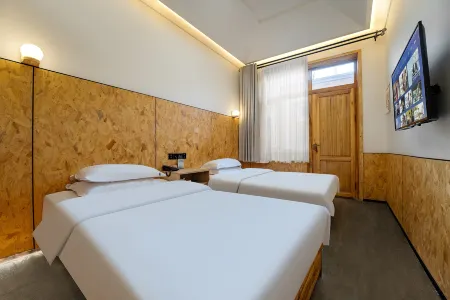 Wutong Art Homestay Отели рядом с достопримечательностью «Yongningbao Relic Site»