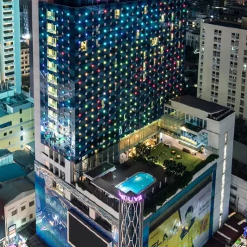 VELA Dhi GLOW Pratunam Hotel dekat San Phra Phrom