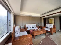 Ling Long Wang International Hotel Hotels in Guidong