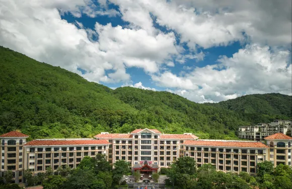 龍巖天子温泉旅遊度假區（瓏泊灣大酒店）