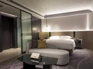 Wyndham Hotel, Days Inn
