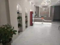 Red Rose Hotel (Baocheng Commercial Plaza, Zijin County)