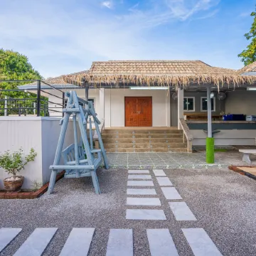 Starlight pool villa