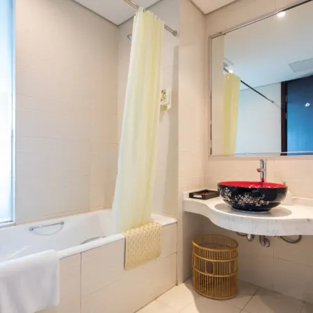 Scholars Hotel (Zhenjiang City Government Sports Exhibition Center)