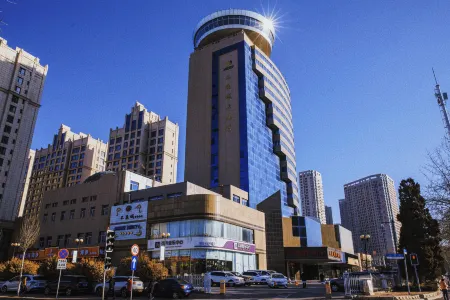 Everbright Hotel Отели рядом с достопримечательностью «Dalian Minzu University»