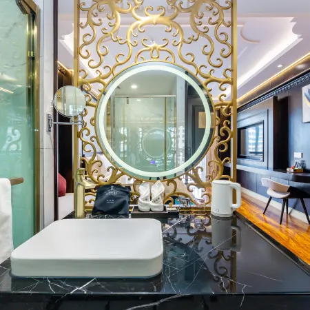 Senge Kangqiong Grand Hotel