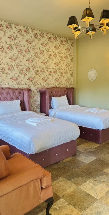 ห้องดีลักซ์ เตียงแฝด (วิวสระน้ำ)