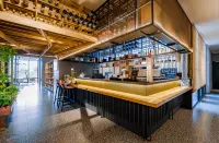 Luoyang Lu Road shisanshe Hotel