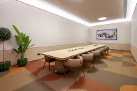 Orange Hotel Xuzhou East Station Jinlonghu - 3-Star