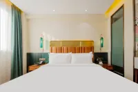 Jinjiang Metropolo Hotel (Qingdao Huangdao Golden Beach Resort, SUST)