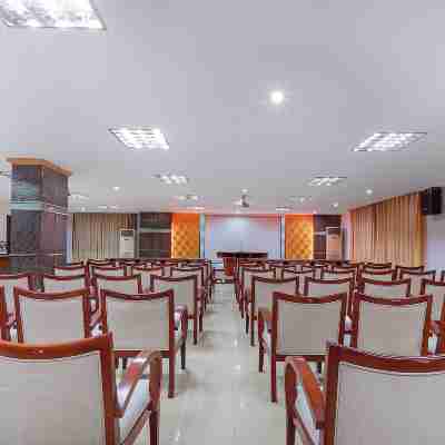 泊雅斯智能酒店（桂林荔浦中心廣場店） Hotel Exterior