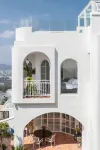 Floral Hotel·Erting · Villa Hillside Wenquan Hotel - سبا