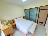 Qiaoshanyin Homestay Hotels in Huangling