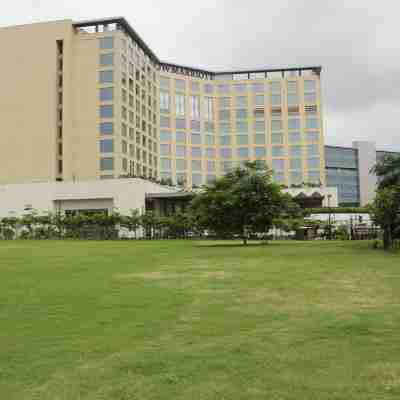 JW Marriott Mumbai Sahar Airport Hotel Exterior