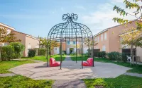 Vacancéole - les Demeures Torrellanes - Saint-Cyprien Hotels in Elne