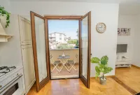Villa Antonella - Wellness & Jacuzzi - 5 min to Airport [Wifi - A/C]