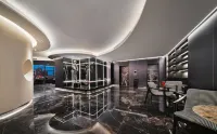 Platinum Hotel
