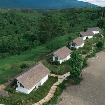 Utopua resort Hotels in Pua