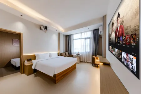 Dongshan Haitang One Mirror Seaview Hotel (Nanmen Bay)