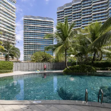 Sanya Yunya Haige Design Art Hotel (Nanshan Temple Yazhou Bay Beach Branch) Отели рядом с достопримечательностью «Храм Наньшань»