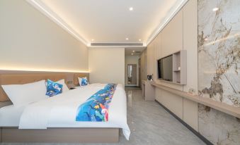 Beijing Yanxi Yuejing Hotel (Yanqi Lake Scenic Area Huairou North Station)