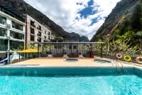 Lanyuexi Hotel - Rooftop Pools