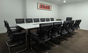 Ruiyi Light Residence Hotel