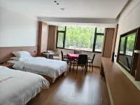 Yihuixuan Hotel Отели рядом с достопримечательностью «Площадь Мяо Цин»