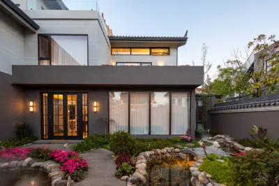 24℃雪意濃丨全屋智能·Cloud-Level villa·日照金山·雲端別墅 麗江體育中心綜合館附近的飯店