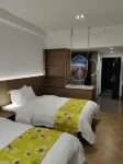 Chuanyan Hotel (Fuxian Lake Guanglong Town) - พร้อมระเบียง