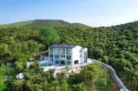 Moganshan Shanyeli Hillside Luxury Garden Boutique Hotel