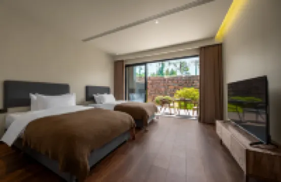 Tongqu Jiaguanli Private Hot Spring Resort Inn, Qionglai