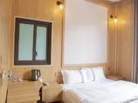 Quyenly Motel Hotels in Pa Vi